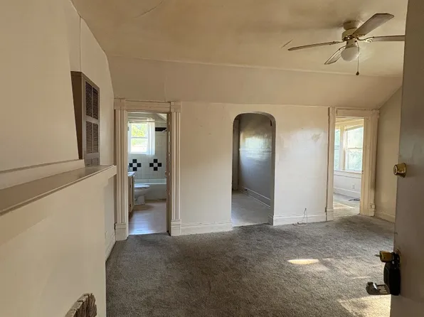 312 W 9th Ave Unit 1, Hutchinson, KS 67501