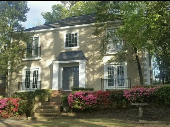 875 Edgewater Trl, Sandy Springs, GA 30328