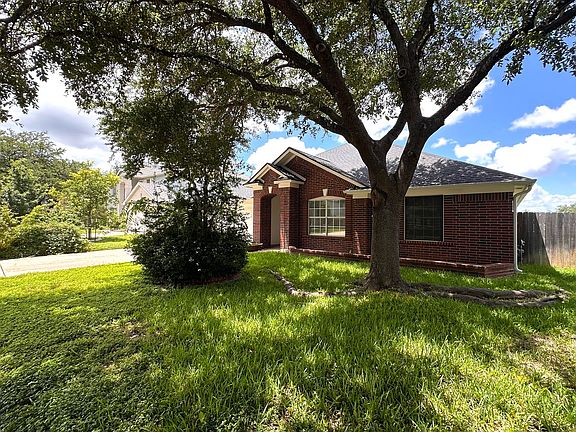 3rd image of 6708 Bancroft Woods Dr