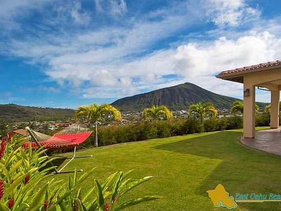 Gorgeous Views of Koko Crater & the Marina are captured from lovely, manicured yard
