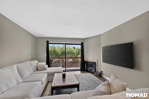 22100 Burbank Blvd #333D Photo 1