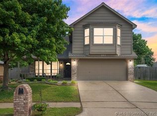 305 E Indianapolis St, Broken Arrow, OK 74012