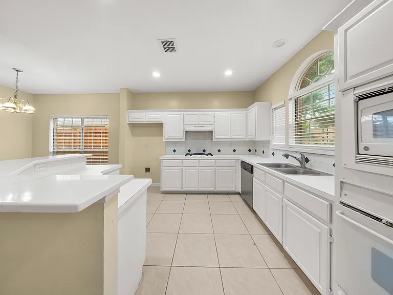 2808 Barksdale Dr — Photo 30