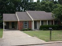 2nd image of 120 Floyd Cir