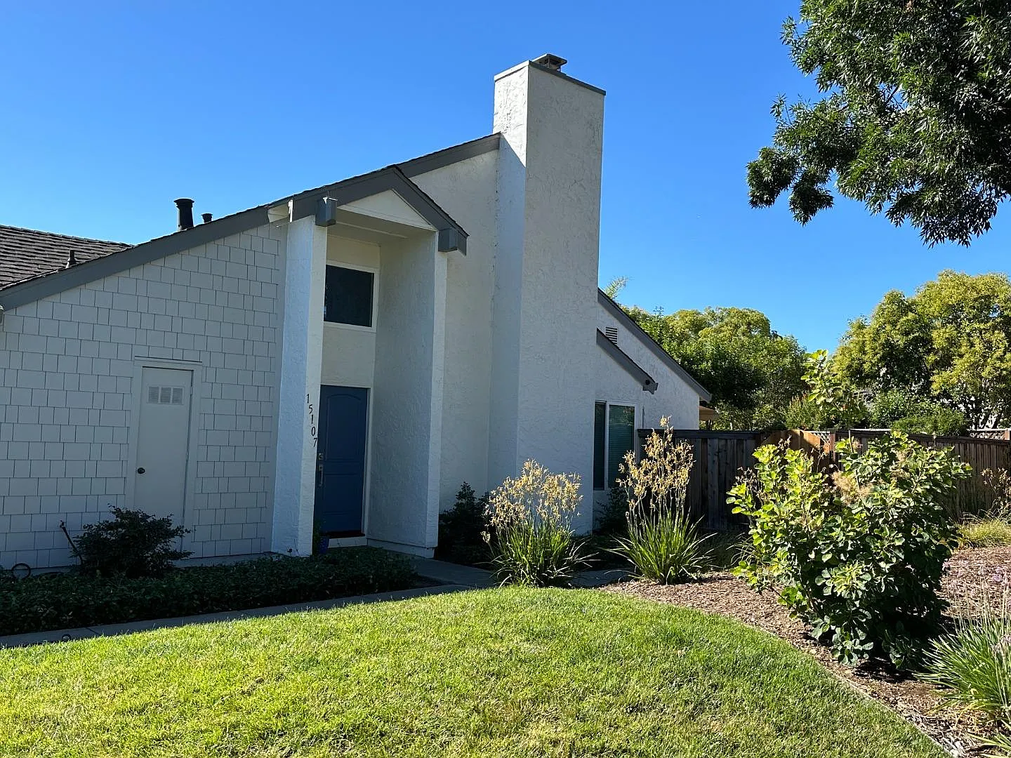 15107 Lassen Way photo 1