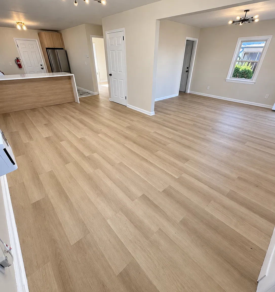5 bed, 2150 sqft, $4,500 — Photo 4