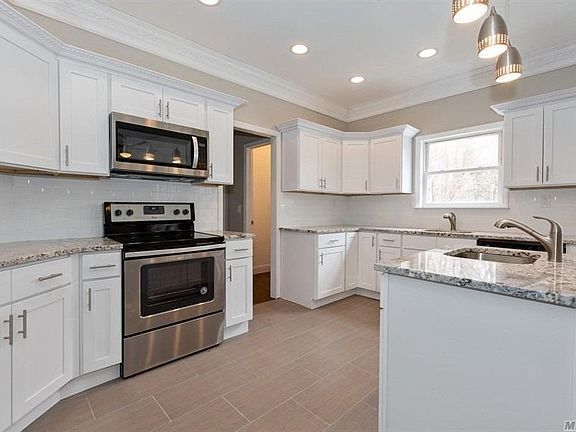 5th image of 29 Roseland Ln