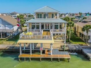 21802 Guadalupe Dr, Galveston, TX 77554