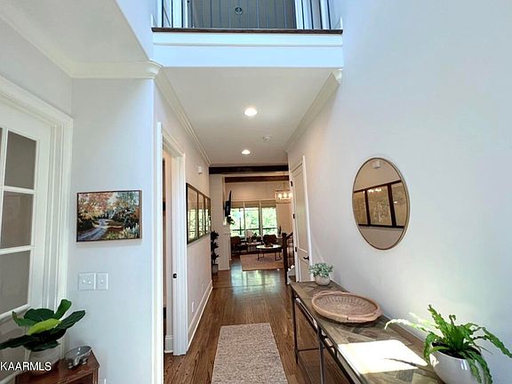 3rd image of 12412 English Laurel Ln