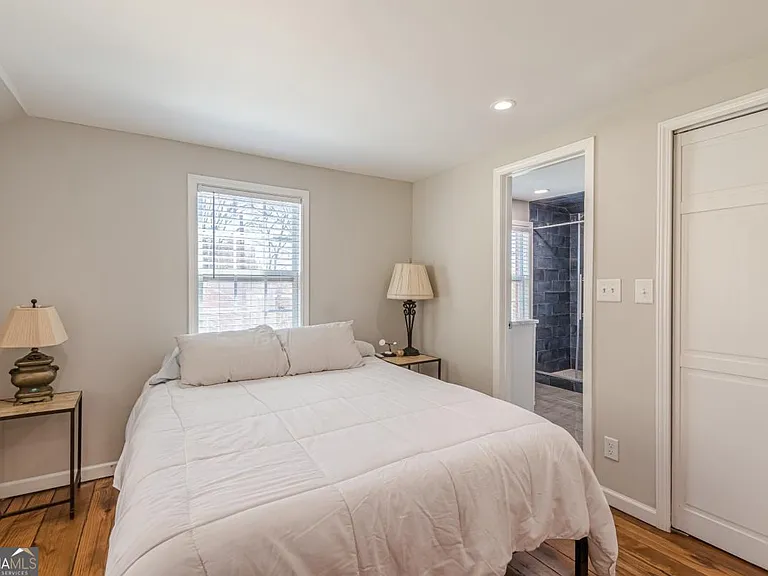 1118 Glenwood Ave SE — Photo 55