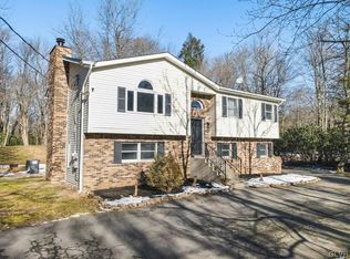 6453 Laurel Rd, Pocono Summit, PA 18346
