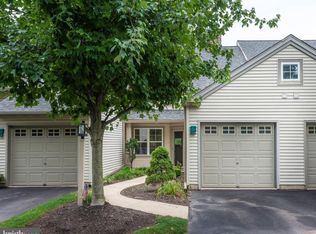 1266 Crestview Dr, Denver, PA 17517