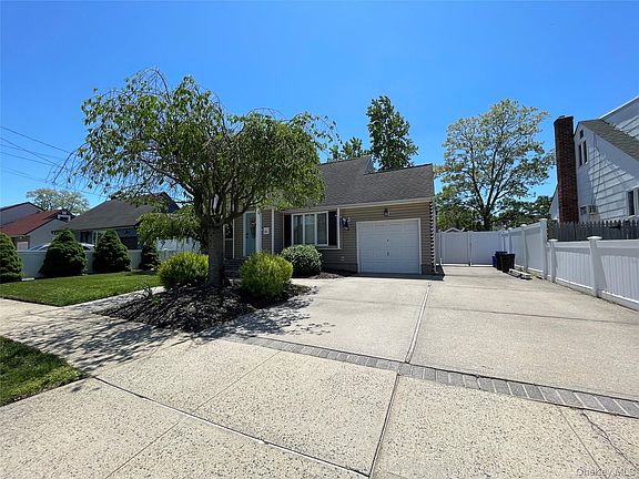 3rd image of 36 34th Street