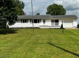 11387 Canaan Center Rd, Creston, OH 44217