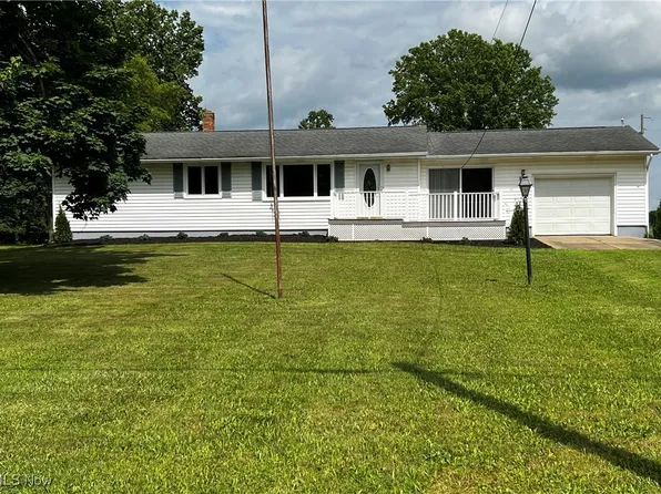 11387 Canaan Center Rd, Creston, OH 44217