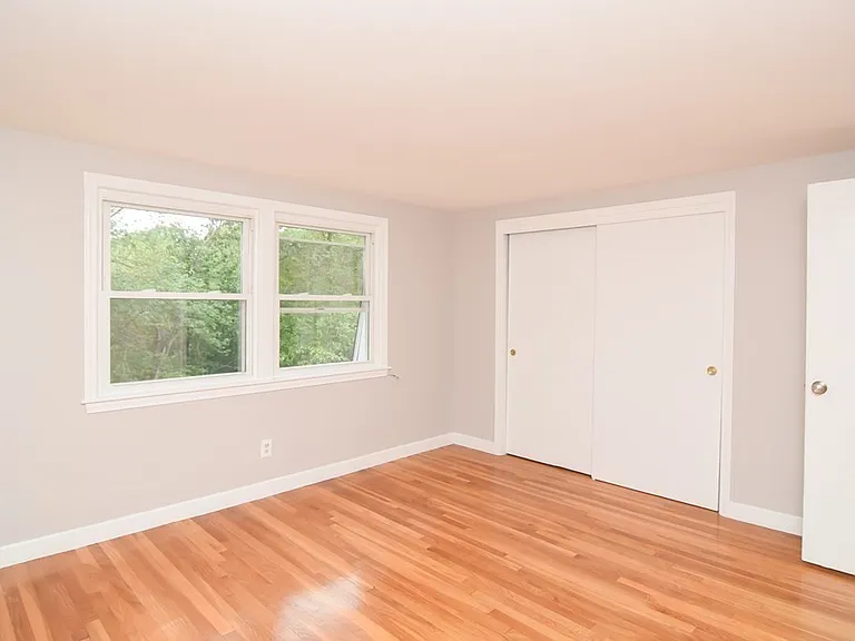 37-49 Arcadia Ave #45 — Photo 14