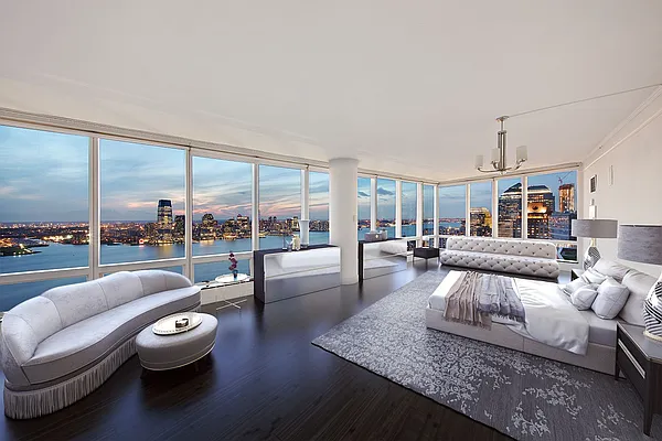 Rented by Town Residential | media 15