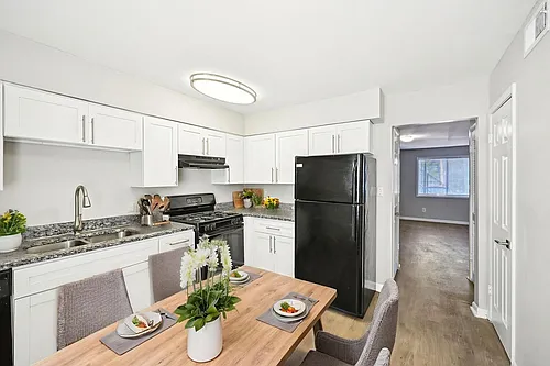 Amber Grove Apartments Photo 1