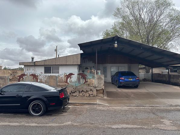 1424 Willow Dr