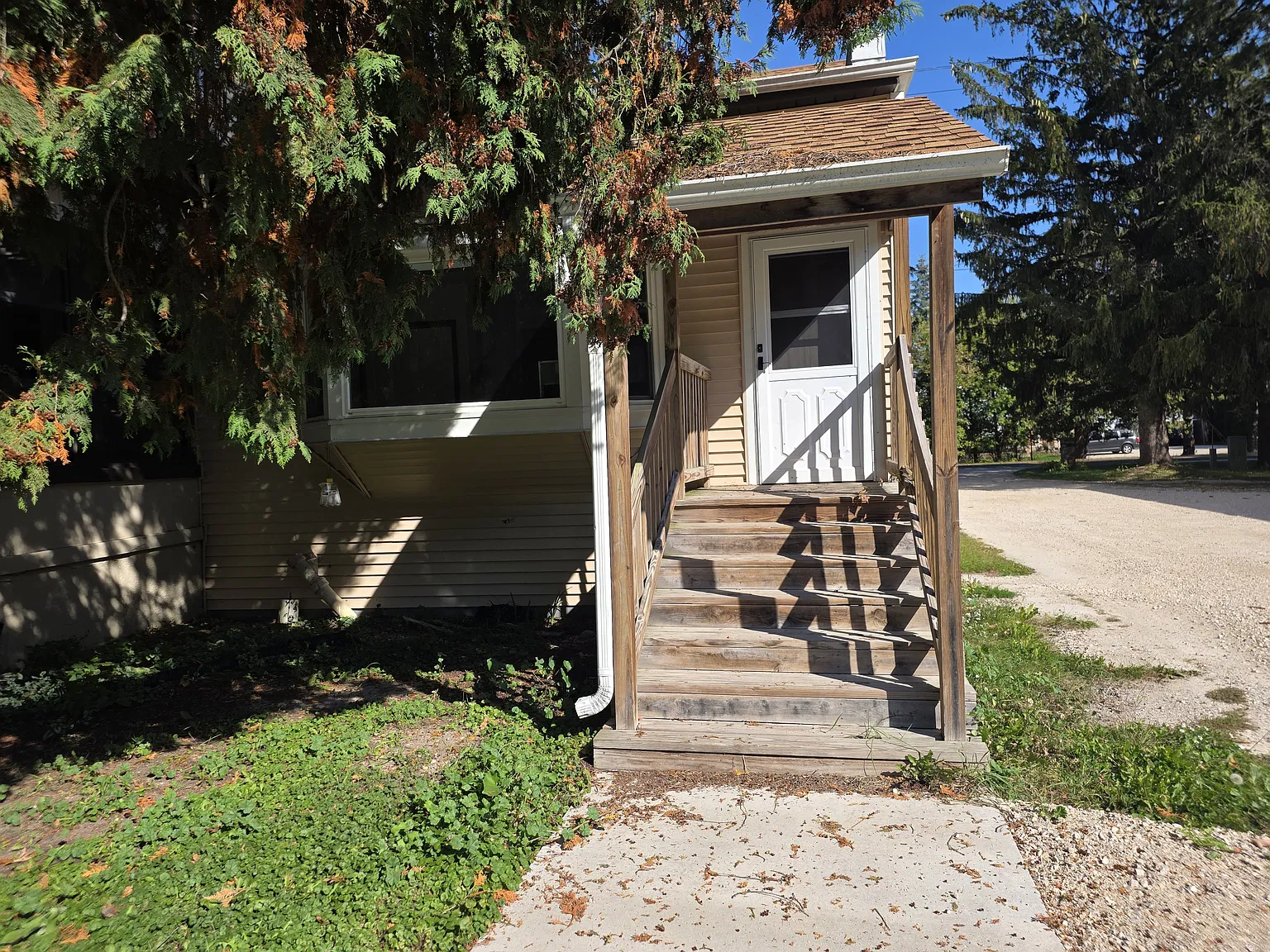 2 bed, $950 — Photo 1