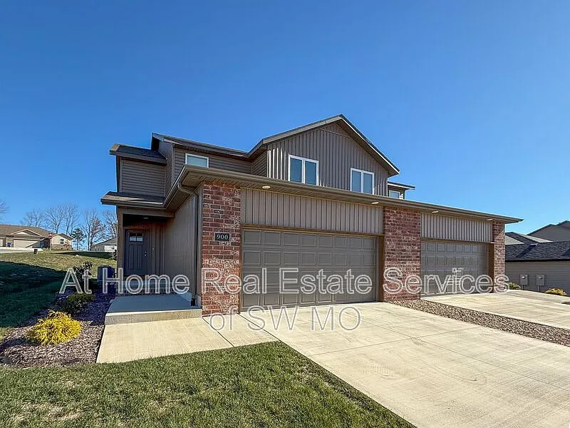 900 S Rimes Ave