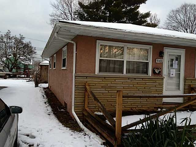 2nd image of 948 S Ruby Ave
