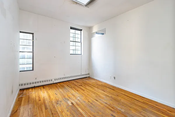 Rented by Compass | media 11