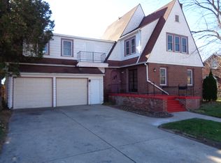 47 Broadacre Ave, Clawson, MI 48017