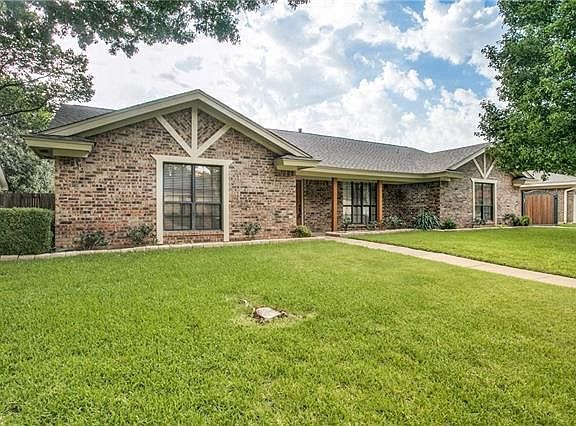 2nd image of 2707 Burnwood Ct