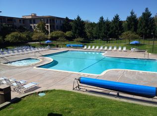 6 Captain Dr UNIT 241, Emeryville, CA 94608