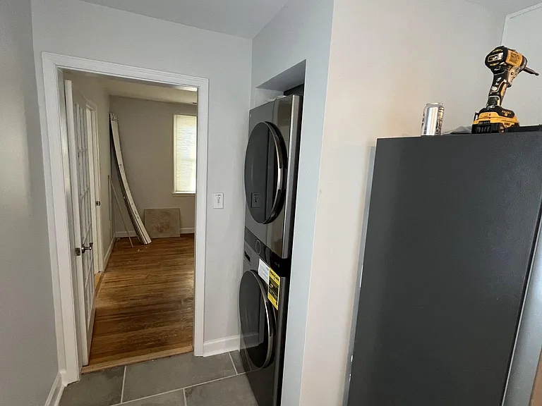 1407 Carter St — Photo 23