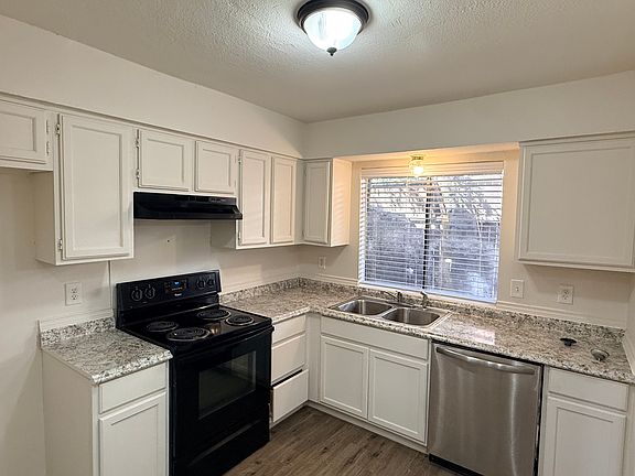 3rd image of 6019 Ridgecrest Rd #204