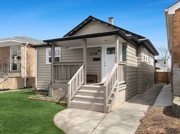 5709 N Mobile Ave, Chicago, IL 60646