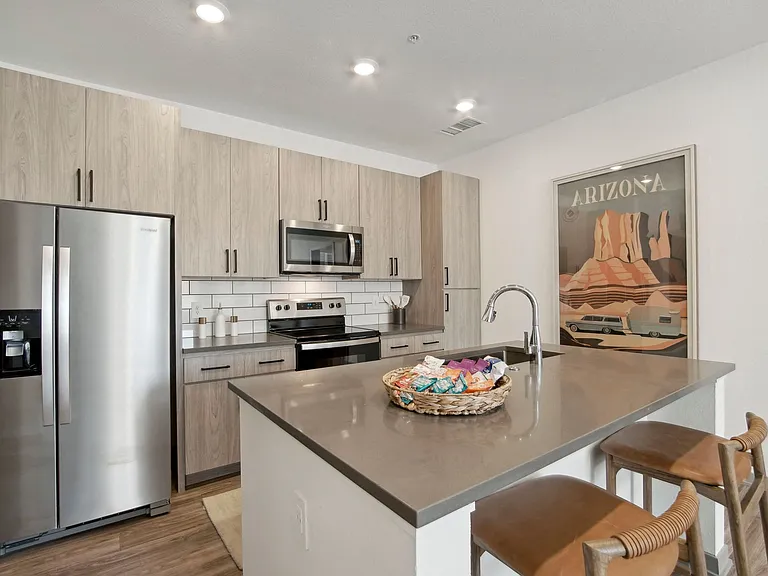 The Maddox Luxury Apartments — Photo 48