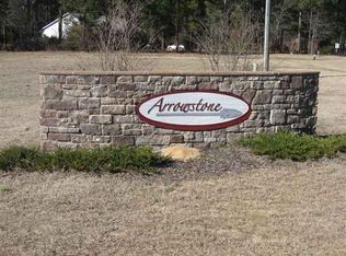 10 Spearhead Dr, Pembroke, NC 28372