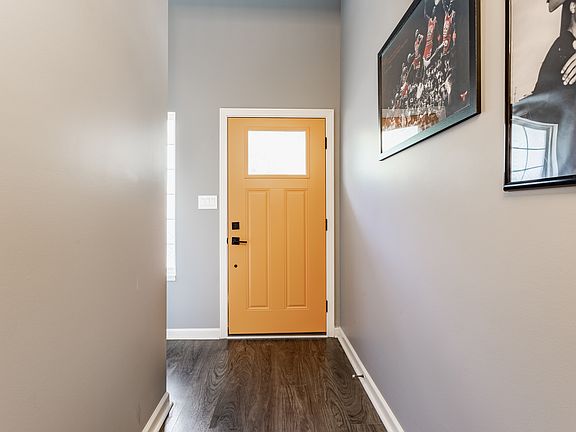 4th image of 1122 Grovewood Dr