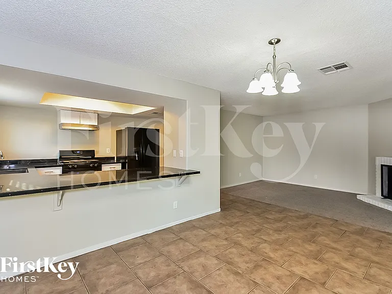 1335 Clagett Ln — Photo 6