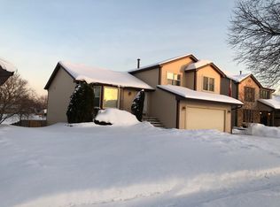 767 Schooner Ln, Elk Grove Village, IL 60007