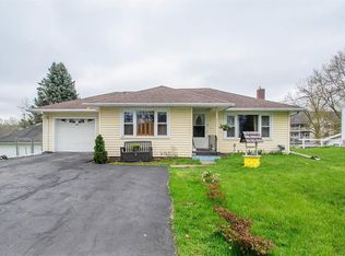 3025 Charlotte St, Jackson, MI 49202