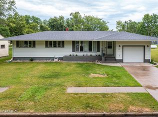 315 N Sheyenne St, McVille, ND 58254