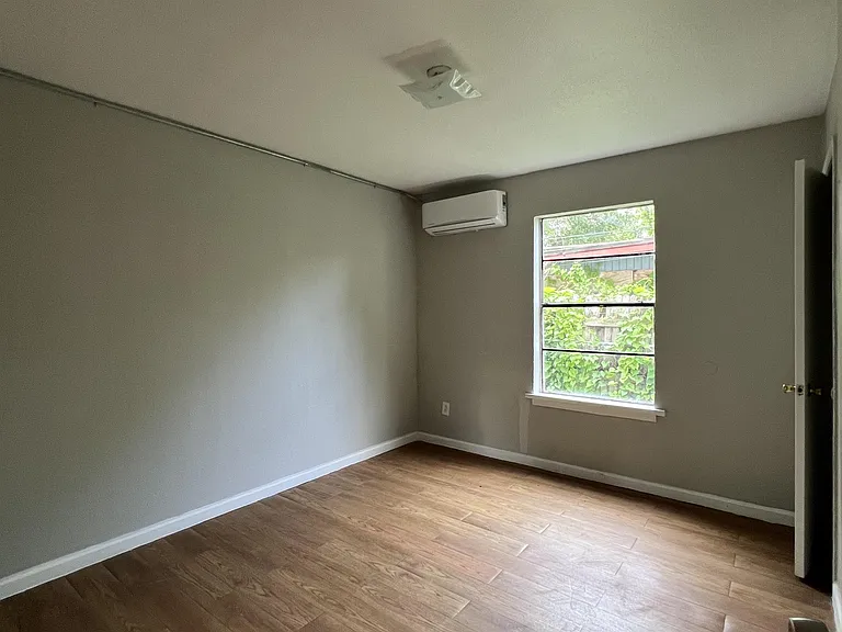 1723 W Mayfield Blvd #2 — Photo 7