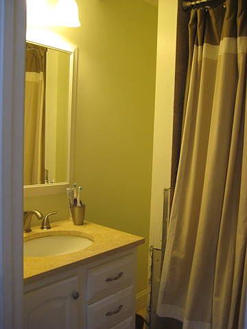  1 Full bath 2nd fl