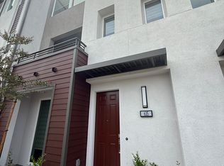 635 S Lyon St, Santa Ana, CA 92705