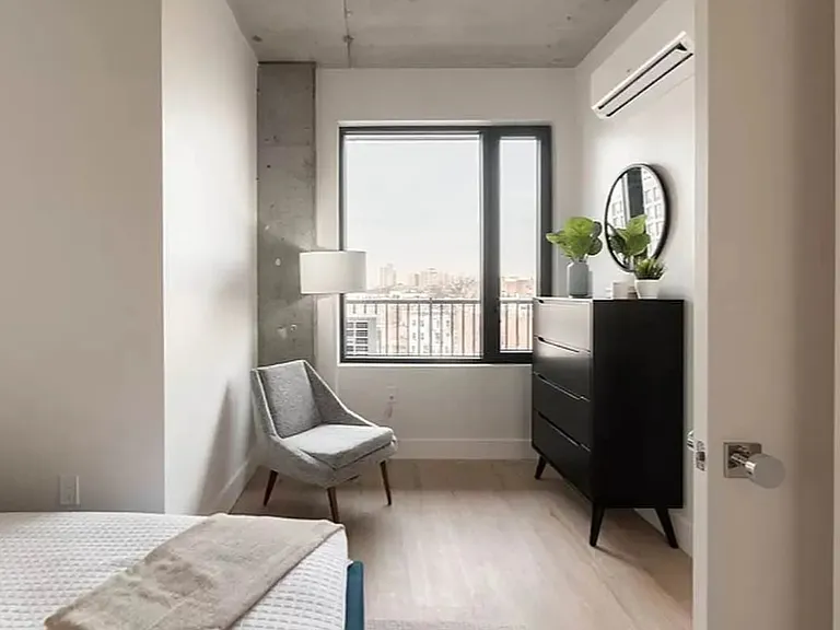 815 Flatbush Ave #305 — Photo 5