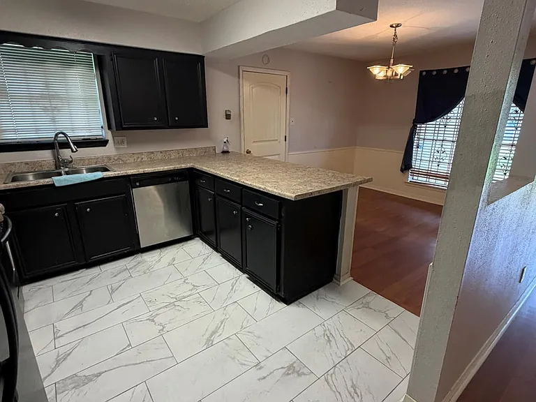 7106 Haverton Dr — Photo 8