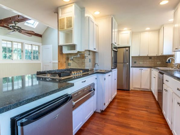 128-130 School St #2