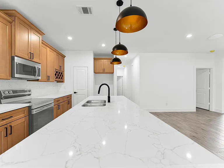 11403 Alcott Dr — Photo 14