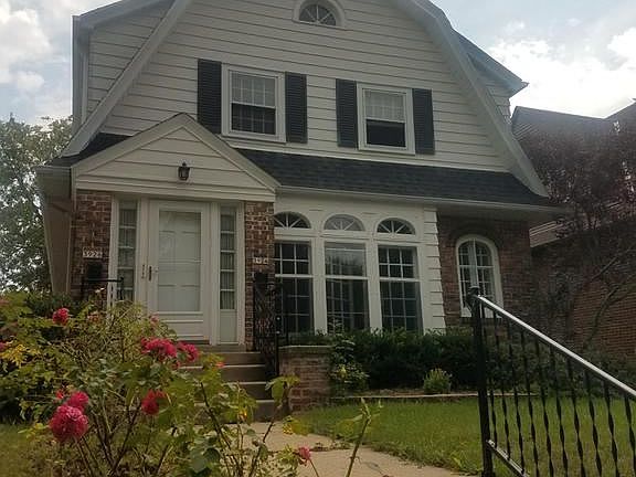 2nd image of 3924 N Farwell Ave