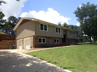 328 Cherokee Trl, Anniston, AL 36206