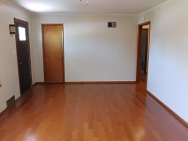 3 bed, 1183 sqft, $1,300 — Photo 3